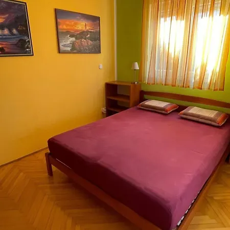 Classic And Modern With Terrace And Bbq Apartmán *