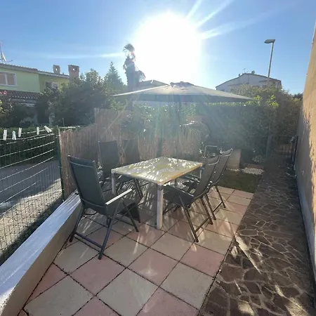 Classic And Modern With Terrace And Bbq Apartmán Umag